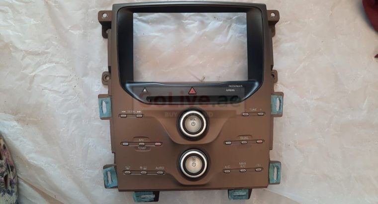 FORD EDGE 2014 RADIO FACE CONTROL DUAL ZONE AC TRIM BEZEL PART NO ET4T-18A802-BB ( Genuine Used FORD Parts )