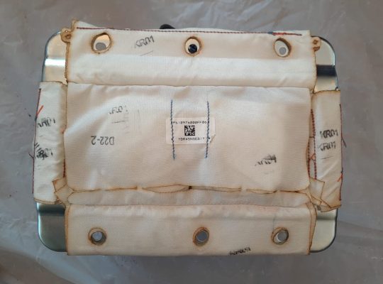 FORD EDGE 2014 RIGHT PASSENGER SIDE AIRBAG ( Genuine Used FORD Parts )