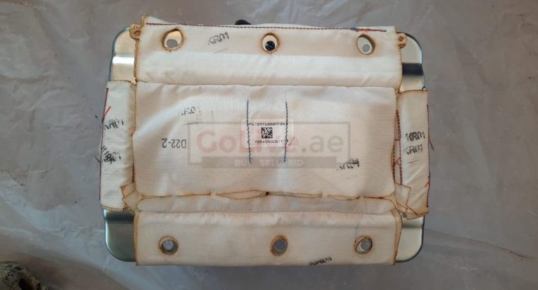 FORD EDGE 2014 RIGHT PASSENGER SIDE AIRBAG ( Genuine Used FORD Parts )