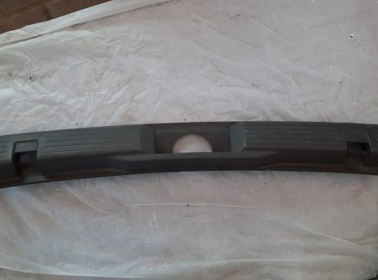 FORD EDGE 2014 REAR PANEL FINISHING TRIM PART NO CT43-7804C08-AB ( Genuine Used FORD Parts )