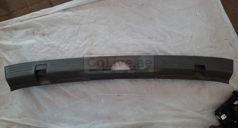 FORD EDGE 2014 REAR PANEL FINISHING TRIM PART NO CT43-7804C08-AB ( Genuine Used FORD Parts )
