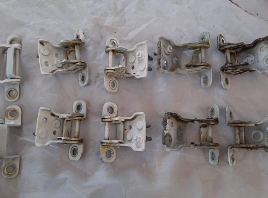 FORD EDGE 2014 FRONT REAR UPPER AND LOWER DOOR HINGES ( Genuine Used FORD Parts )