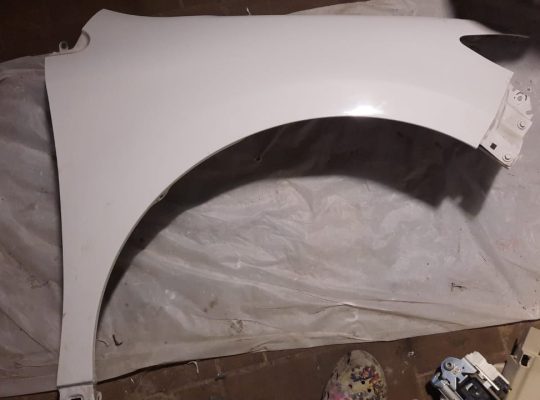 FORD EDGE 2014 RIGHT SIDE FRONT FENDER PART NO CT4Z16005A ( Genuine Used FORD Parts )