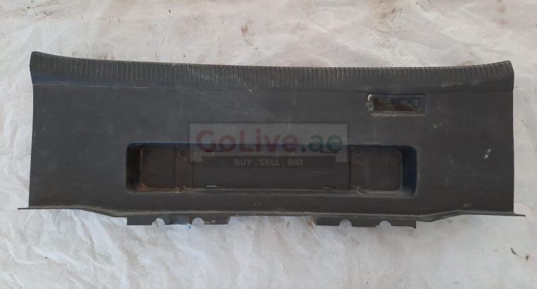 VOLKSWAGEN EOS 2009 REAR BOOT LOADING PANEL TRIM PART NO 1Q0863459A ( Genuine Used VOLKSWAGON Parts )