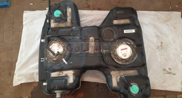 FORD EDGE 2014 FUEL TANK WITH FUEL PUMP PART NO BT4Z-9002-A / BT43-39275-AB ( Genuine Used FORD Parts )