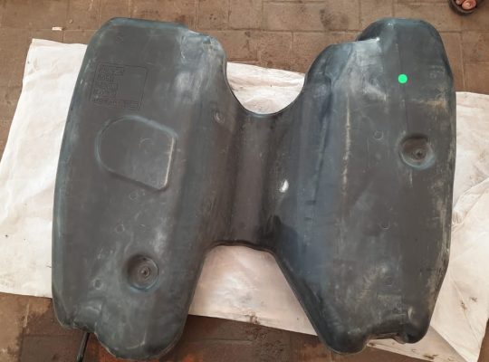 FORD EDGE 2014 FUEL TANK WITH FUEL PUMP PART NO BT4Z-9002-A / BT43-39275-AB ( Genuine Used FORD Parts )