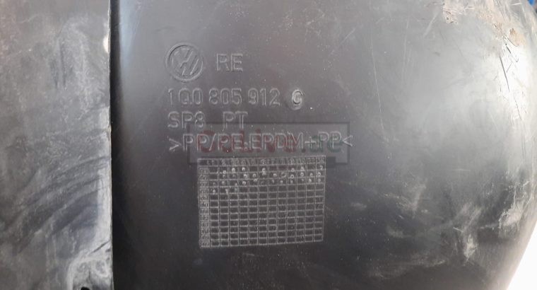 VOLKSWAGEN EOS 2009 FENDER FRONT LINER EXTENSION LEFT & RIGHT WHEEL HOUS 1Q0805911D / 1Q0805912C ( Genuine Used VOLKSWAGON Parts )