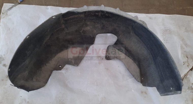 VOLKSWAGEN EOS 2009 RIGHT REAR INNER FENDER LINER SPLASH SHIELD PART NO 1Q0810972A ( Genuine Used VOLKSWAGON Parts )