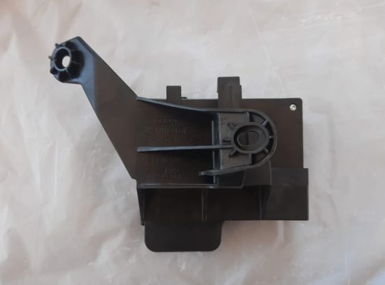 AUDI Q7 2007 KEYLESS ENTRY & PARKING AID SENSOR CONTROL MODULE UNIT WITH BRACKET PART NO 4L0907335 4F0919283G 4F0910283G 4L0907179