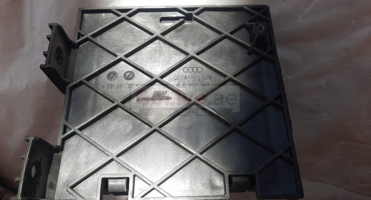 AUDI Q7 2007 BASE COMFORT & DOOR CONTROL MODULE UNIT W BRACKET PART NO 4L0907289A 4L0907290A 4L0907461 ( Genuine Used AUDI Parts )