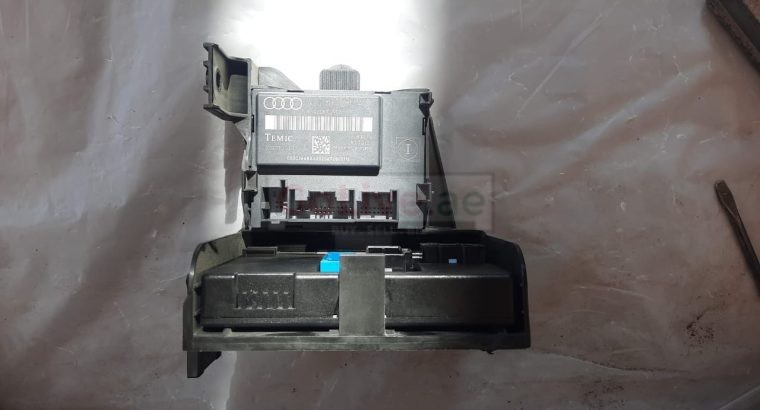 AUDI Q7 2007 BASE COMFORT & DOOR CONTROL MODULE UNIT W BRACKET PART NO 4L0907289A 4L0907290A 4L0907461 ( Genuine Used AUDI Parts )