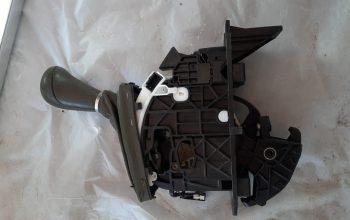 AUDI Q7 2007 AUTOMATIC TRANSMISSION FLOOR GEAR SHIFTER LEVER PART NO 4L1713041 ( Genuine Used AUDI Parts )