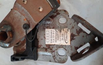 AUDI Q7 2007 EMERGENCY PARKING BRAKE MOUNT BRACKET PART NO 7L8721812 ( Genuine Used AUDI Parts )