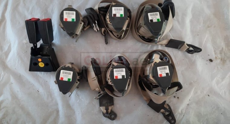 AUDI Q7 2007 FRONT BOTH SIDES & REAR LEFT OR RIGHT SIDE SEAT BELTS ( Genuine Used AUDI Parts )