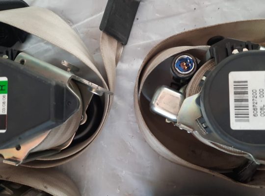 AUDI Q7 2007 FRONT BOTH SIDES & REAR LEFT OR RIGHT SIDE SEAT BELTS ( Genuine Used AUDI Parts )