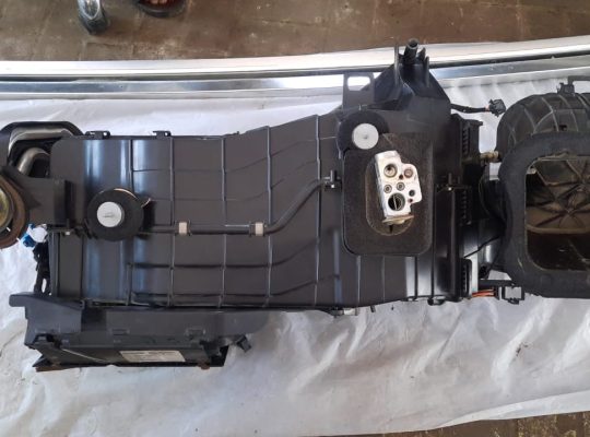 AUDI Q7 2007 HEATER BLOWER RADIATOR PART NO 7H1819422 ( Genuine Used AUDI Parts )