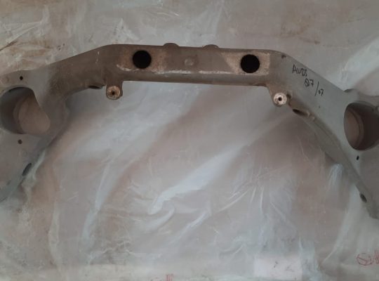 AUDI Q7 2007 ENGINE MOUNTING BRACKET PART NO 7L8199207 7L6199131A ( Genuine Used AUDI Parts )