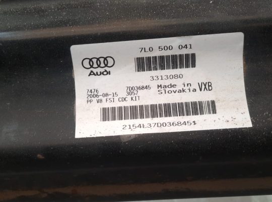 AUDI Q7 2007 AUTOMATIC REAR SUBFRAME PART NO 7L0500041 ( Genuine Used AUDI Parts )