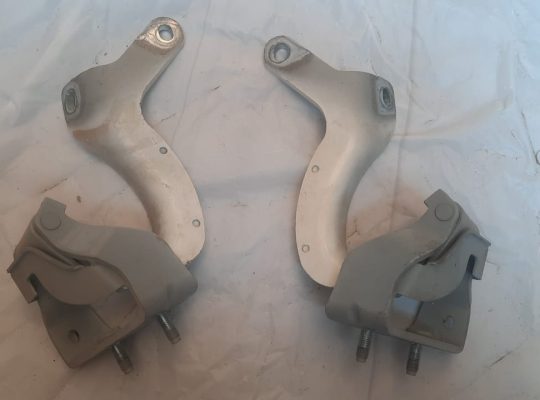AUDI Q7 2007 TAILGATE/TRUNK/BOOT HINGE LEFT & RIGHT SIDE PART NO 4L0827299B 4L0827300 ( Genuine Used AUDI Parts )