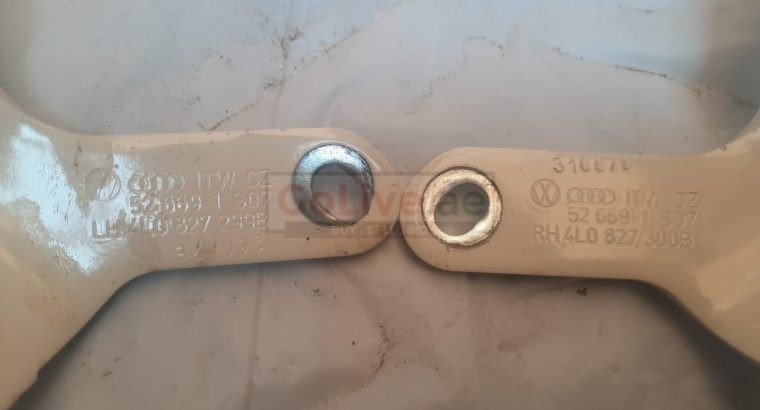 AUDI Q7 2007 TAILGATE/TRUNK/BOOT HINGE LEFT & RIGHT SIDE PART NO 4L0827299B 4L0827300 ( Genuine Used AUDI Parts )