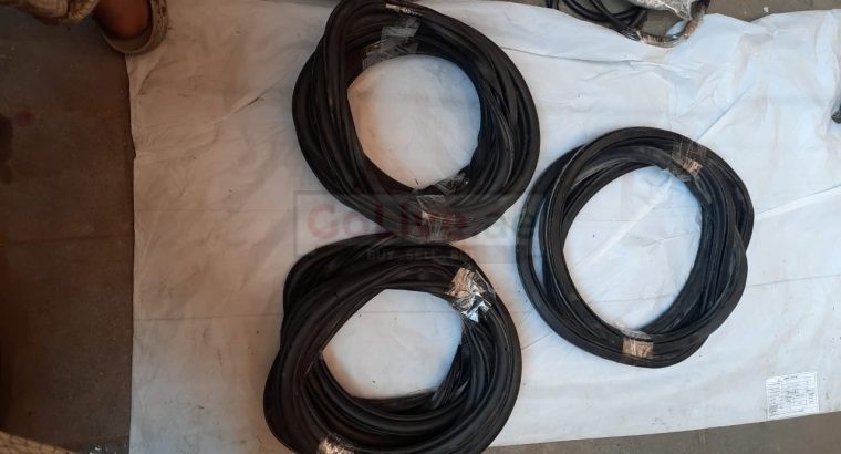 AUDI Q7 2007 DOORS AND TRUNK SEAL RUBBER ( Genuine Used AUDI Parts )