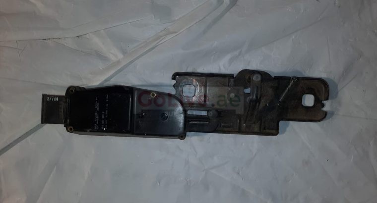 AUDI Q7 2007 REAR TRUNK LOCK LATCH STRIKER ACTUATOR PART NO 4F9827383 ( Genuine Used AUDI Parts )
