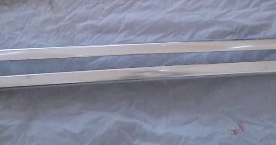AUDI Q7 2007 ROOF RAIL LUGGAGE RACKS CHROME RIGHT & LEFT SIDE PART NO 4L0860022E 4L0860021E ( Genuine Used AUDI Parts )