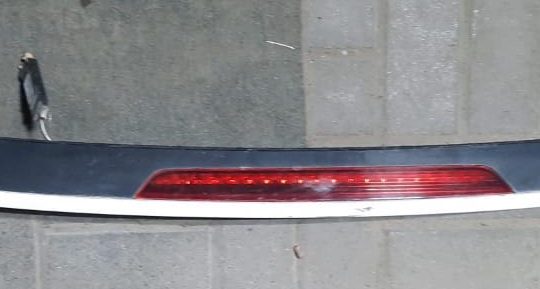 Audi Q7 2007 REAR TRUNK HATCH SPOILER PART NO 4L0827933 ( Genuine Used AUDI Parts )