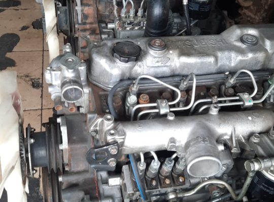 AL SALLAH AUTO USED ISUZU ,TOYOTA ,NISSAN,MAZDA, SPARE PARTS TR. (Used auto parts, Dealer, Sharjah spare parts Markets)