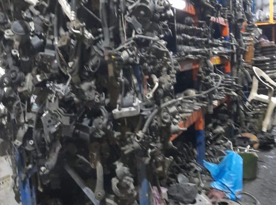 SHAWKAT KHAN USED HONDA, NISSAN, ISUZU ,MAZDA AUTO SPARE PARTS TR. (Used auto parts, Dealer, Sharjah spare parts Markets)