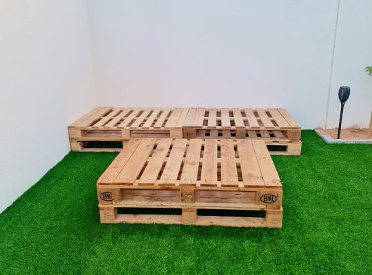 wooden pallets Dubai