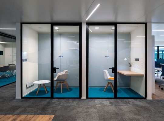GLASS DOOR SHOP IN DUBAI