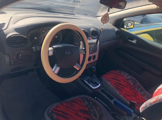 FORD FOCUS GCC 2007 EXLENT CONDITION