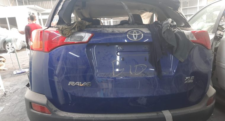 SAFEENAT AL KHALEEJ AUTO TOYOTA USED SPARE PARTS TR. (Used auto parts, Dealer, Sharjah spare parts Markets)