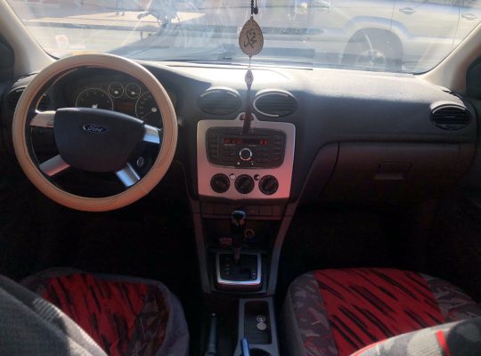 FORD FOCUS GCC 2007 EXLENT CONDITION