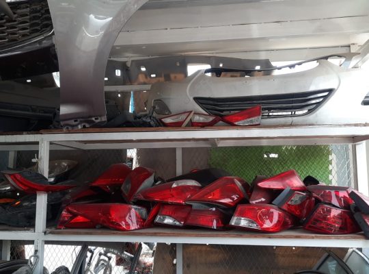 FIRST CHOICE USED HYUNDAI ,KIA AUTO SPARE PARTS TR. (Used auto parts, Dealer, Sharjah spare parts Markets)