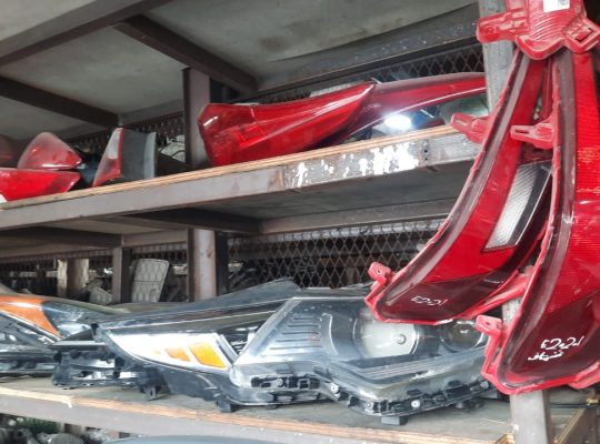 DOST MOHD.KHAN USED HYUNDAI, KIA, CARS & SPARE PARTS TR. (Used auto parts, Dealer, Sharjah spare parts Markets)