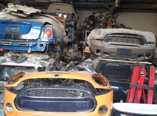 AL SHUALAH USED MINI, VOLKSWAGEN CARS & SPARE PARTS TR. (Used auto parts, Dealer, Sharjah spare parts Markets)