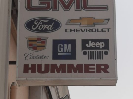SHAMS AL DHAID USED FORD,GMC,HUMMER,JEEP AUTO SPARE PARTS TR. (Used auto parts, Dealer, Sharjah spare parts Markets)