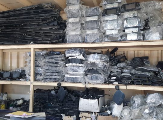 ABDUL WAKIL USED TOYOTA AUTO SPARE PARTS TR. (Used auto parts, Dealer, Sharjah spare parts Markets)