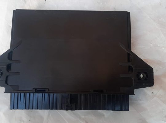 VOLVO S60 2013 KEYLESS ENTRY MODULE / KEYLESS IGNITION PART NO 30659775 ( Genuine Used VOLVO Parts )