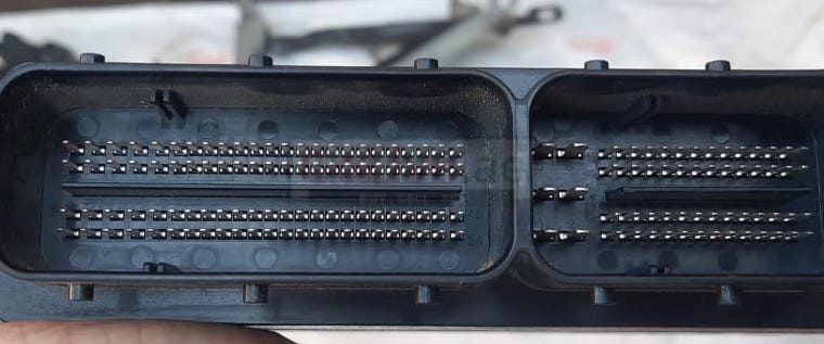 VOLVO S60 2013 ENGINE CONTROL MODULE UNIT ECU ECM PCM PART NO 31312651AB ( Genuine Used VOLVO Parts )