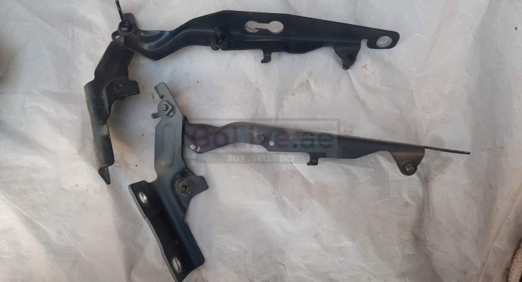 VOLVO S60 2013 ENGINE BONNET/HOOD LEFT & RIGHT SIDE HINGES PART NO 30799178 / 30799179 ( Genuine Used VOLVO Parts )