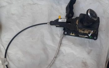 VOLVO S60 2013 S80 XC60 XC70 AUTO FLOOR SHIFTER ASSEMBLY WITH SHIFT CABLE PART NO 31325216/31256941 ( Genuine Used VOLVO Parts )