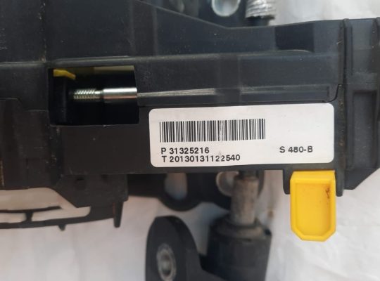 VOLVO S60 2013 S80 XC60 XC70 AUTO FLOOR SHIFTER ASSEMBLY WITH SHIFT CABLE PART NO 31325216/31256941 ( Genuine Used VOLVO Parts )