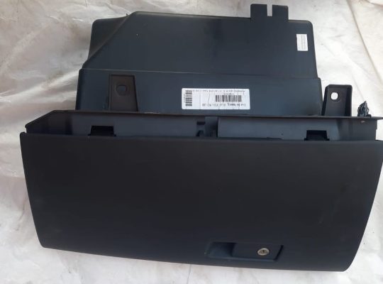 VOLVO S60 2013 GLOVE BOX PART NO 39809234 ( Genuine Used VOLVO Parts )