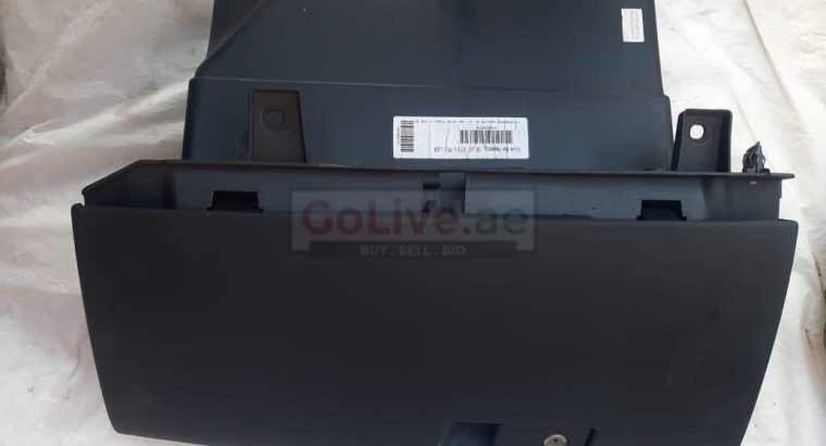 VOLVO S60 2013 GLOVE BOX PART NO 39809234 ( Genuine Used VOLVO Parts )
