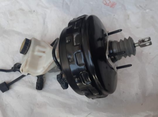 VOLVO S60 2013 BRAKE BOOSTER VACUUM WITH MASTER CYLINDER & RESERVOIR TANK PART NO 31329895 ( Genuine Used VOLVO Parts )
