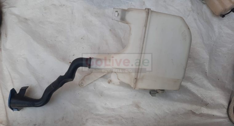 VOLVO S60 2013 WINDSHIELD WASHER FLUID RESERVOIR PART NO 31391779 31253218 31253219 ( Genuine Used VOLVO Parts )