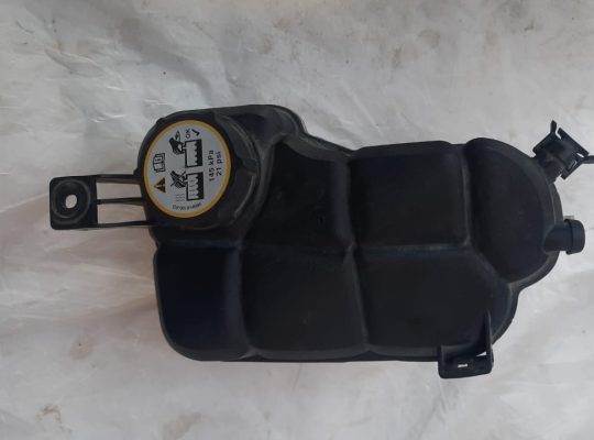 VOLVO S60 2013 COOLANT EXPANSION TANK/RESERVOIR PART NO 6G91-8K218 ( Genuine Used VOLVO Parts )